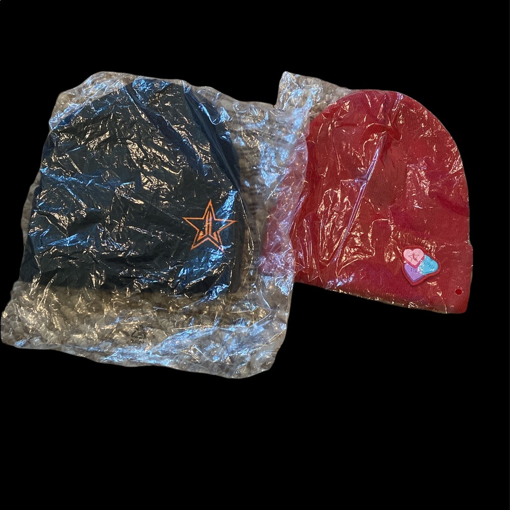 Jeffree star beanie bundle‎
